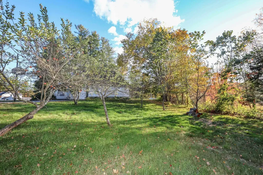 379 Brown Road Candia NH 03034