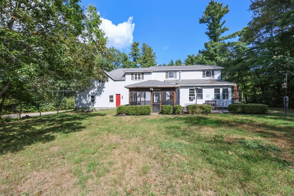 379 Brown Road Candia NH 03034