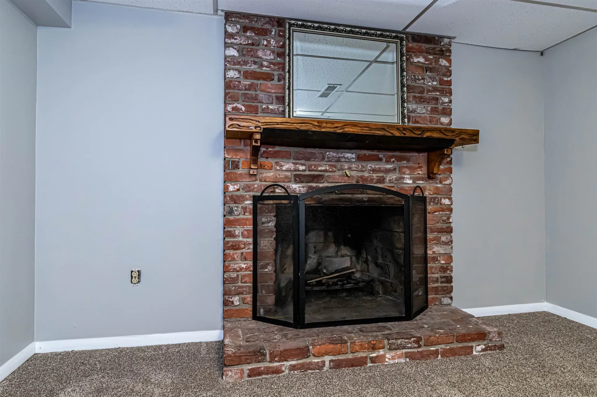 11 Easthill Drive Hudson NH 03051