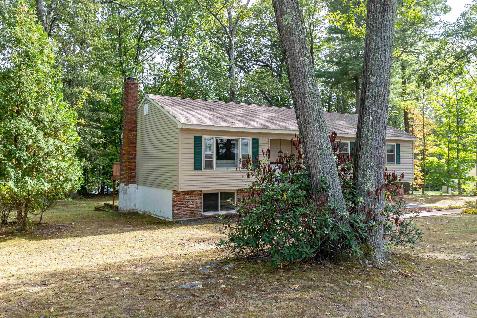 11 Easthill Drive Hudson NH 03051