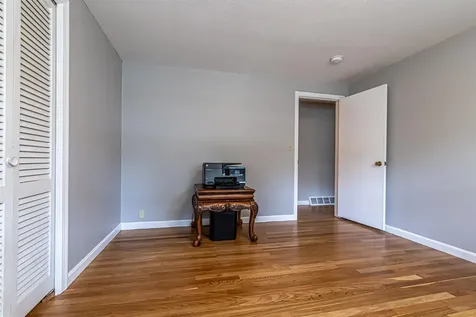 11 Easthill Drive Hudson NH 03051