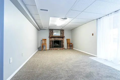 11 Easthill Drive Hudson NH 03051