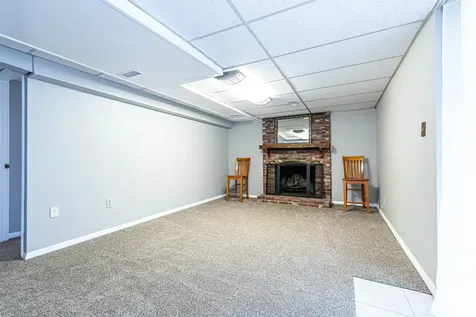 11 Easthill Drive Hudson NH 03051