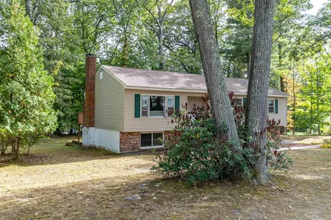 11 Easthill Drive Hudson NH 03051