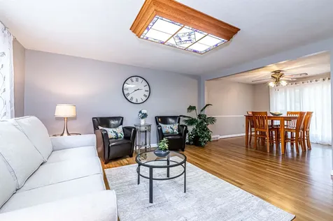11 Easthill Drive Hudson NH 03051