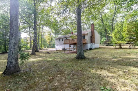 11 Easthill Drive Hudson NH 03051