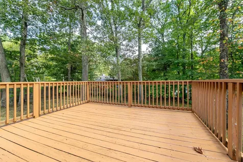 11 Easthill Drive Hudson NH 03051