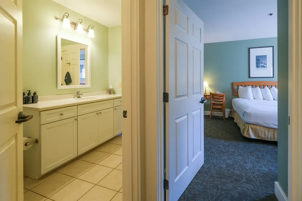 331/333 Qii Jackson Gore Inn Ludlow VT 05149