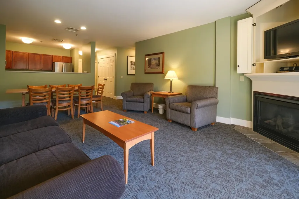 331/333 Qii Jackson Gore Inn Ludlow VT 05149