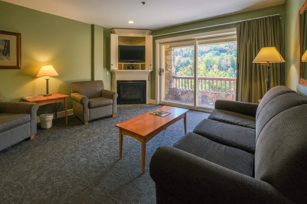 331/333 Qii Jackson Gore Inn Ludlow VT 05149