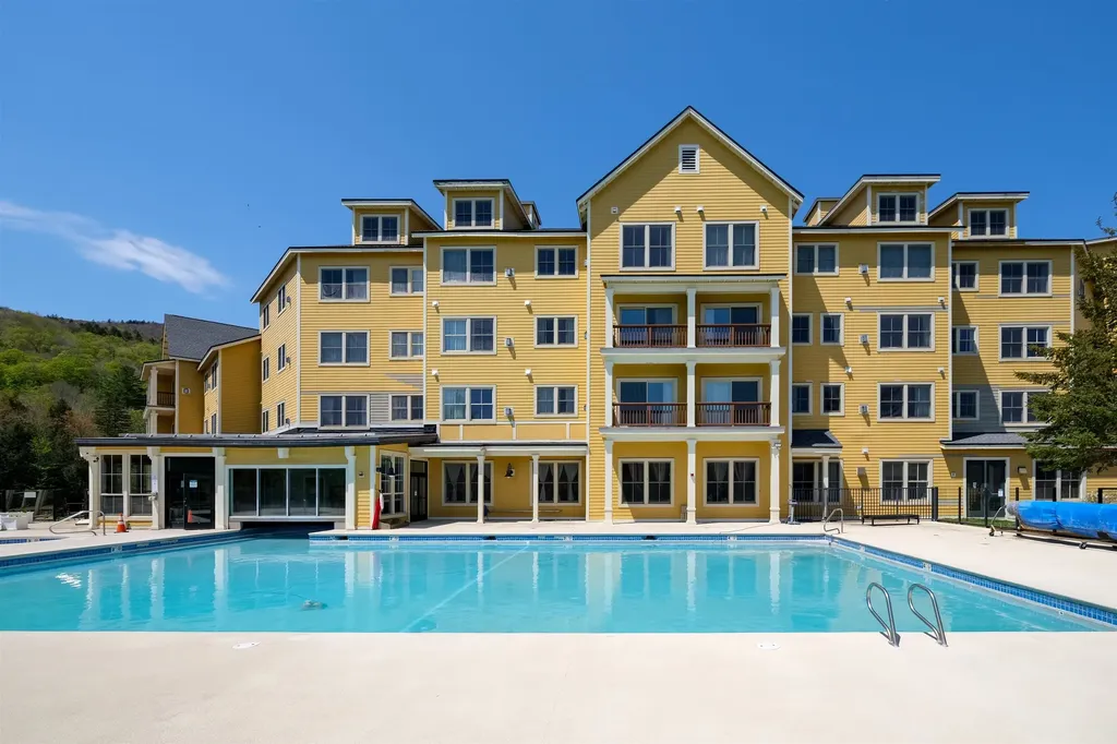 331/333 Qii Jackson Gore Inn Ludlow VT 05149