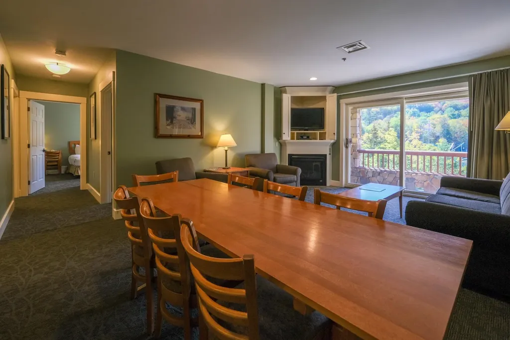 331/333 Qii Jackson Gore Inn Ludlow VT 05149