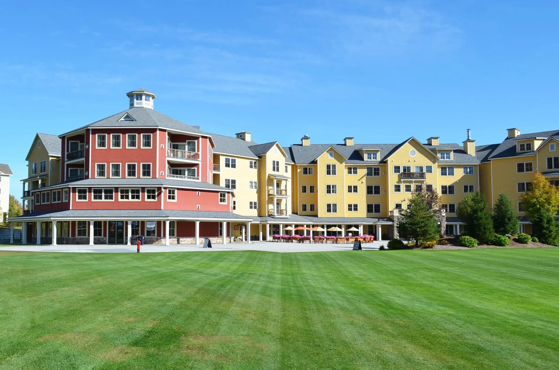 331/333 Qii Jackson Gore Inn Ludlow VT 05149