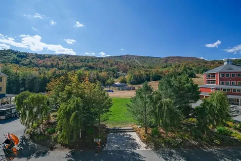 331/333 Qii Jackson Gore Inn Ludlow VT 05149