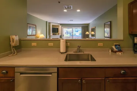 331/333 Qii Jackson Gore Inn Ludlow VT 05149