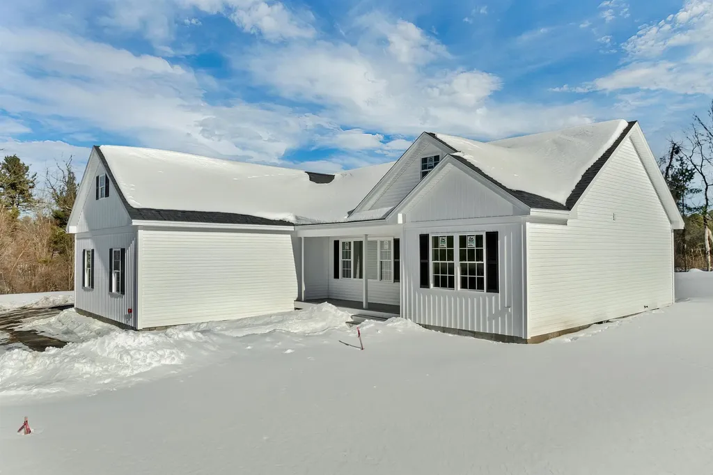 90 High Range Road Londonderry NH 03053