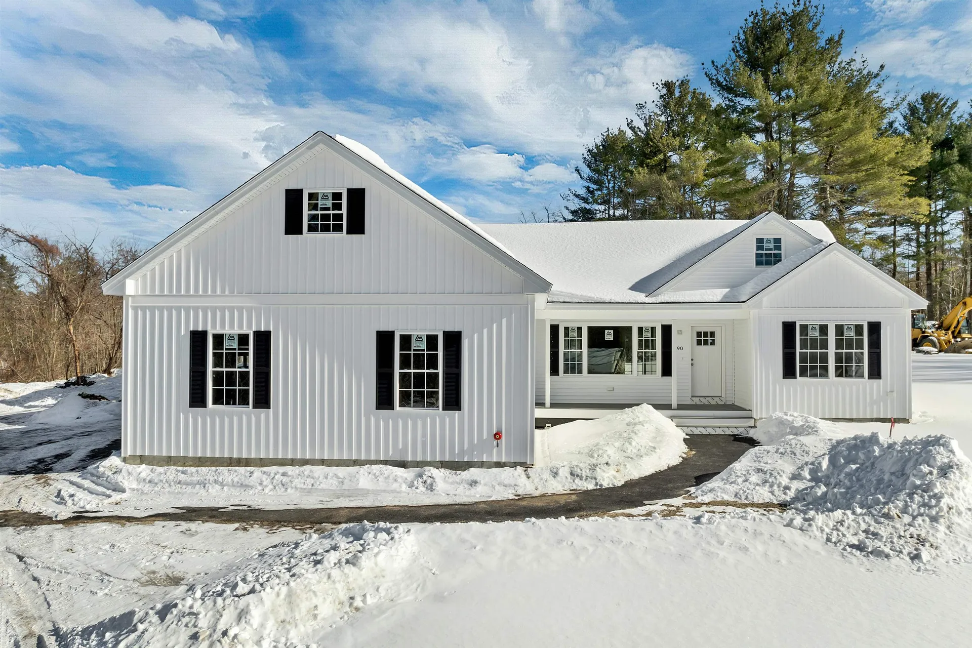 90 High Range Road Londonderry NH 03053