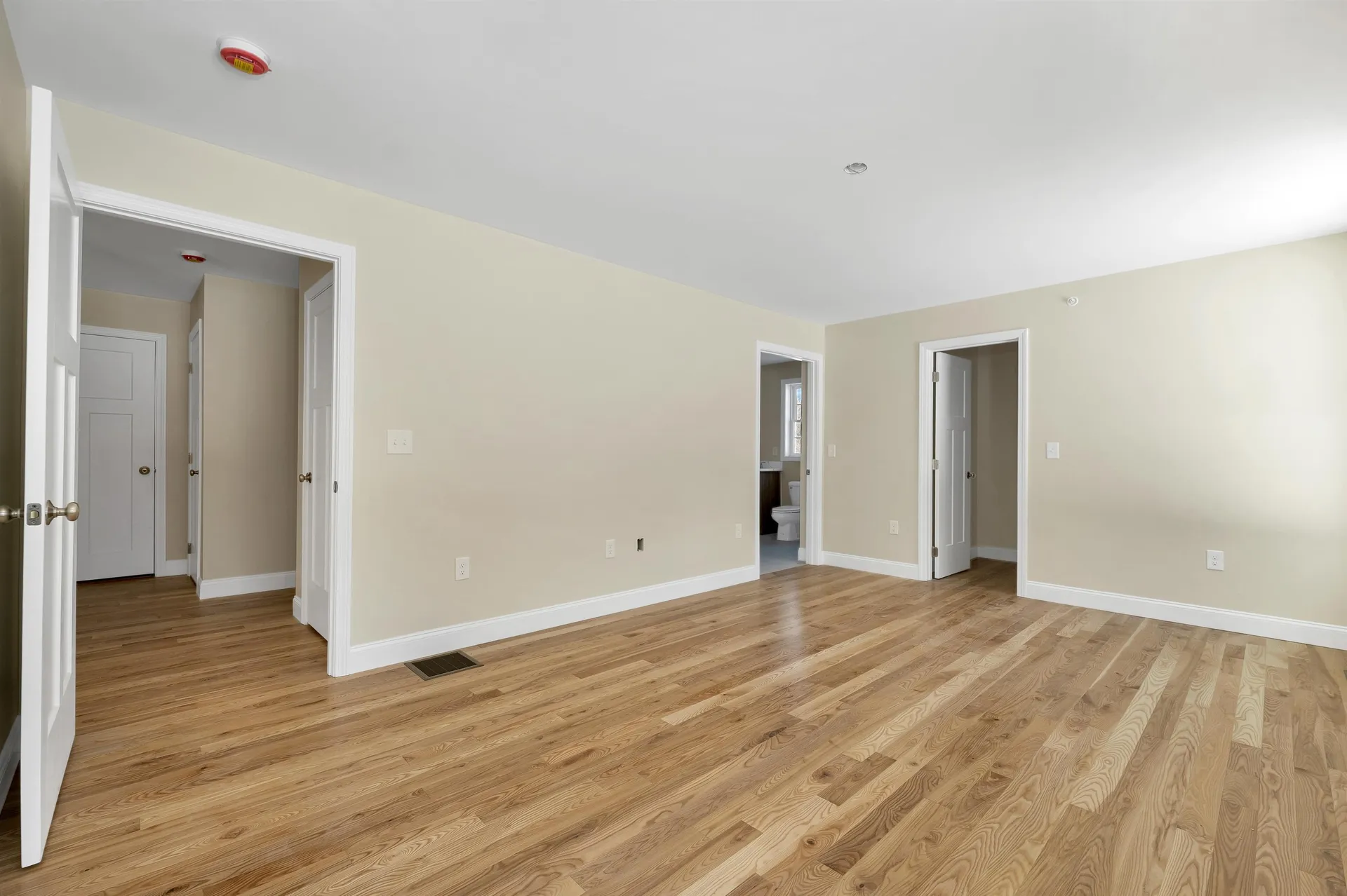 90 High Range Road Londonderry NH 03053