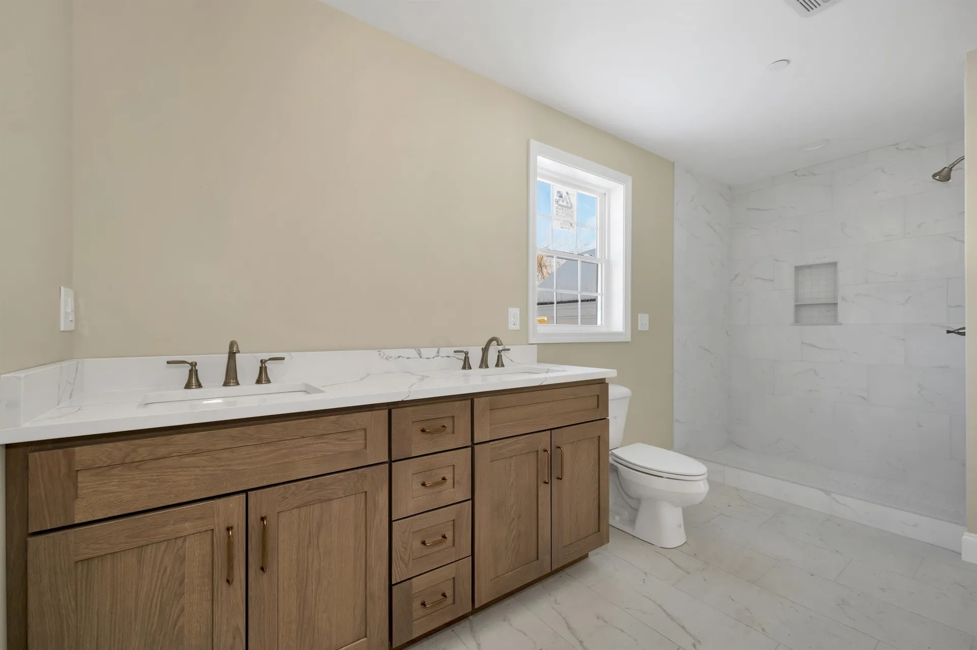 90 High Range Road Londonderry NH 03053