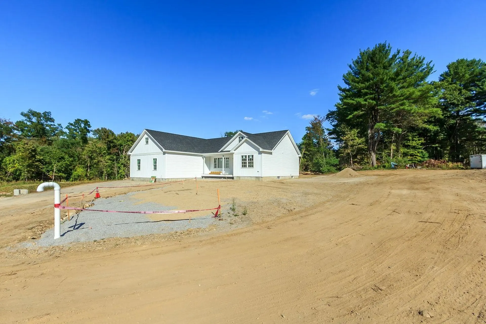 90 High Range Road Londonderry NH 03053