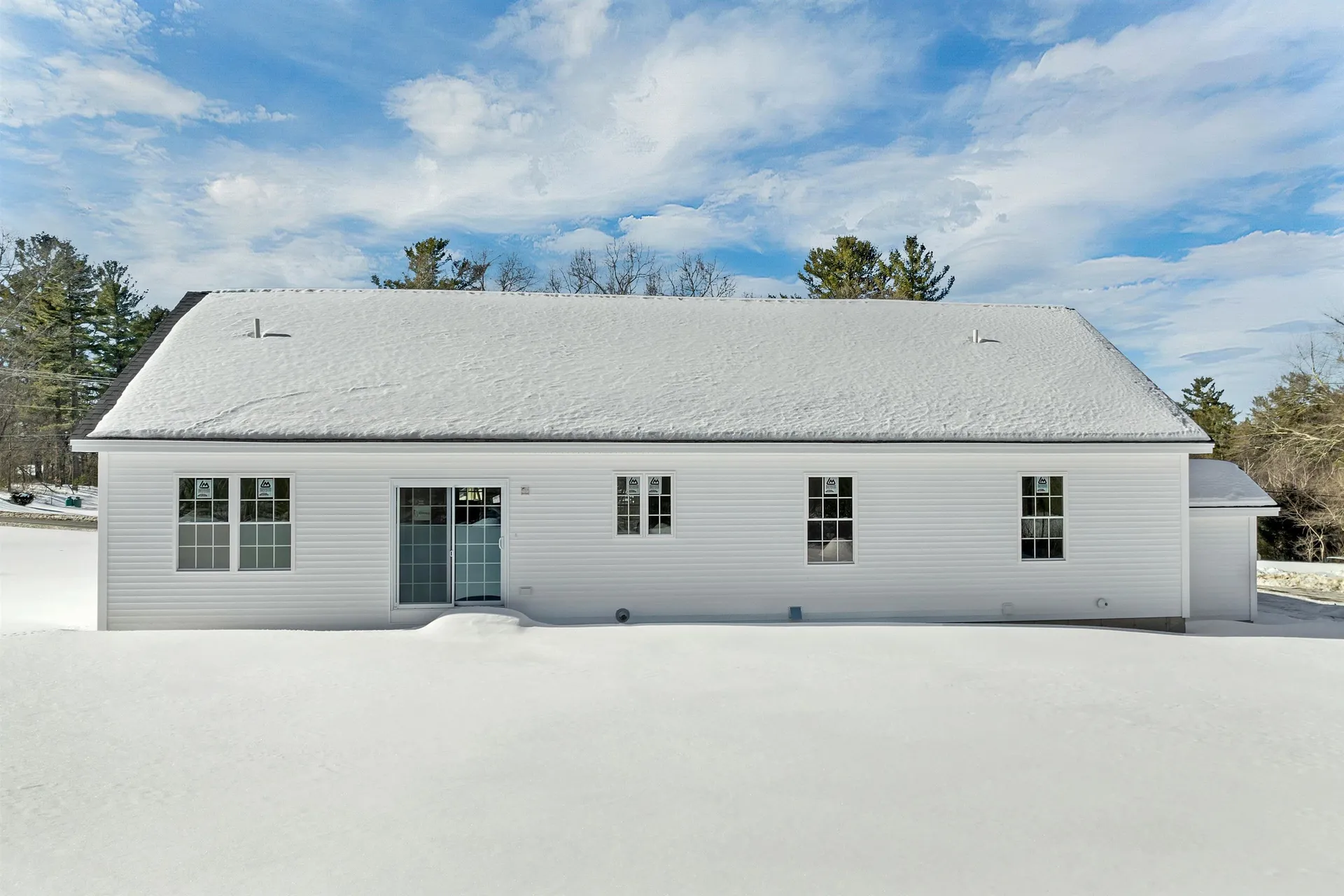 90 High Range Road Londonderry NH 03053