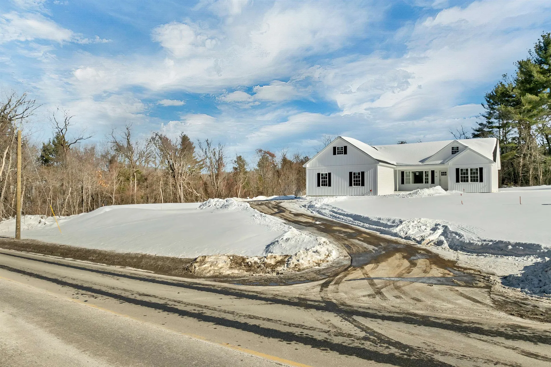 90 High Range Road Londonderry NH 03053