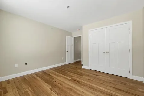 90 High Range Road Londonderry NH 03053