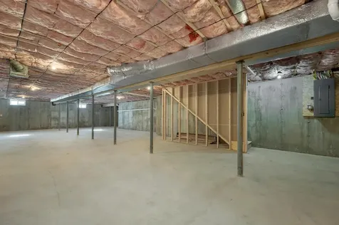 90 High Range Road Londonderry NH 03053