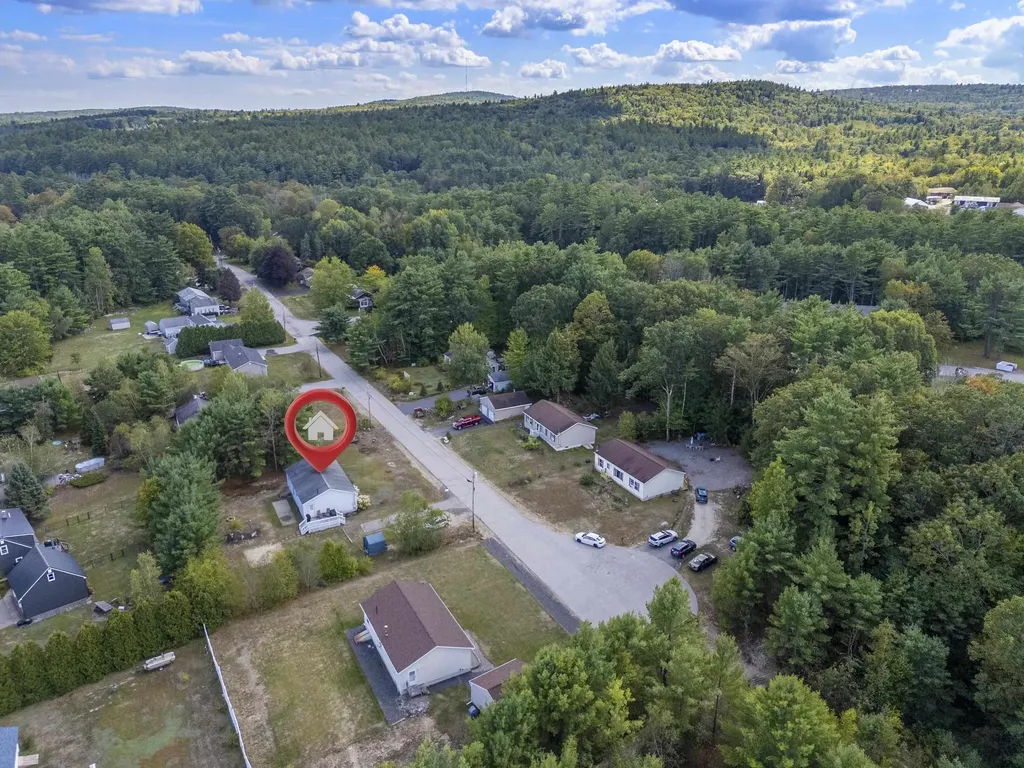 39 Cameron Drive Farmington NH 03835