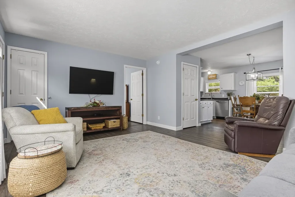 39 Cameron Drive Farmington NH 03835