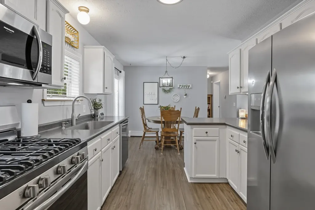 39 Cameron Drive Farmington NH 03835