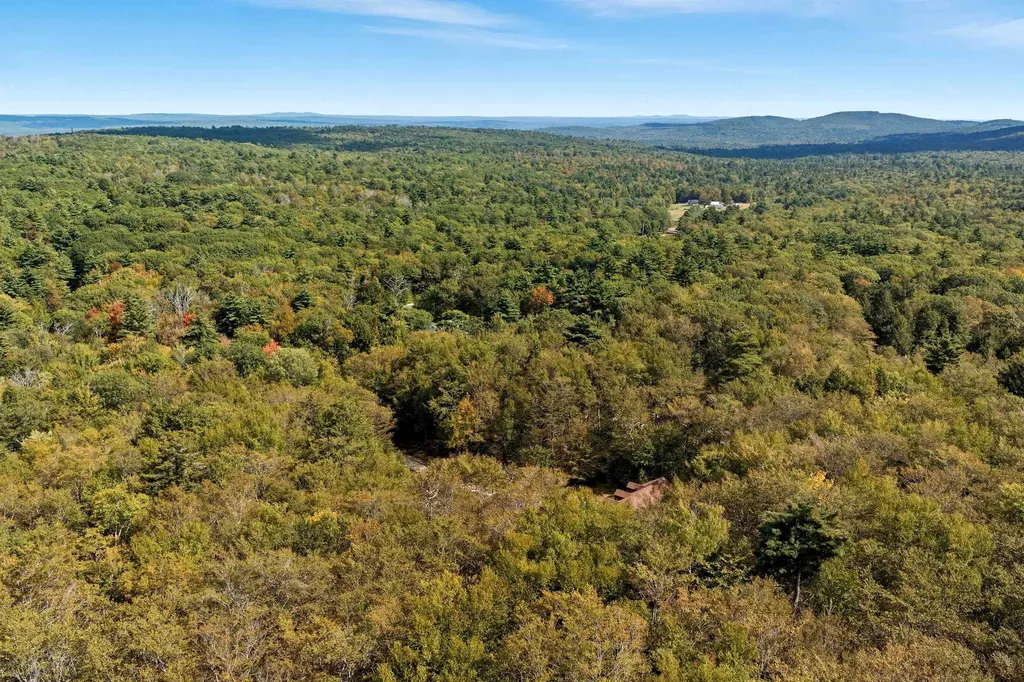 24 Ragged Mountain Road New Durham NH 03855