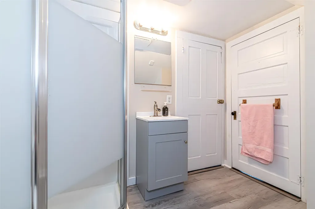 1 Old Coach Road New Boston NH 03070