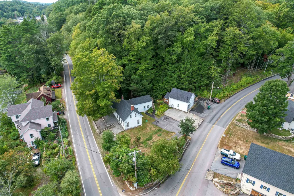 1 Old Coach Road New Boston NH 03070