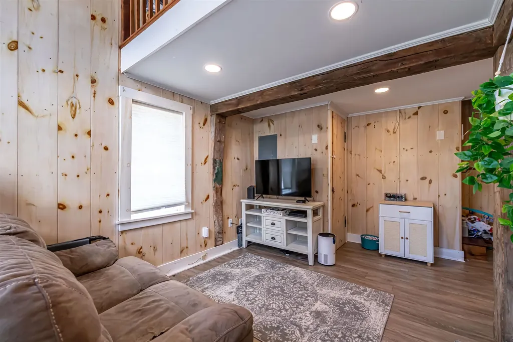 1 Old Coach Road New Boston NH 03070