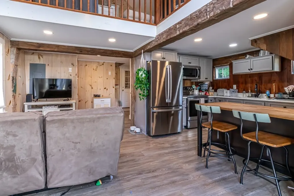 1 Old Coach Road New Boston NH 03070