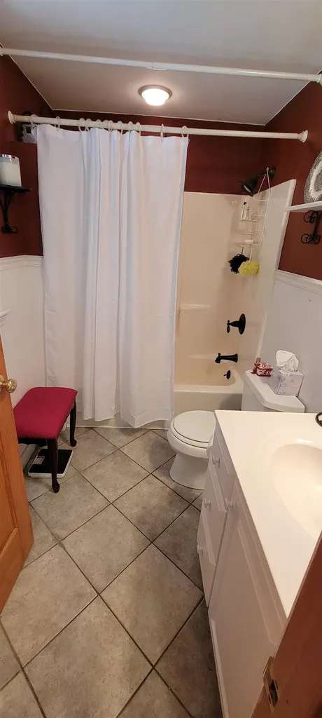 5 Pond View Drive Stratham NH 03885