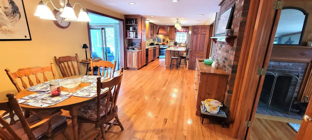 5 Pond View Drive Stratham NH 03885