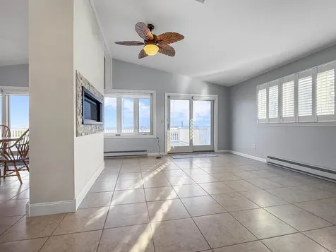 917 Ocean Boulevard Hampton NH 03842