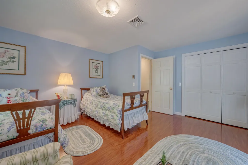 1100 Lake Avenue Sunapee NH 03751