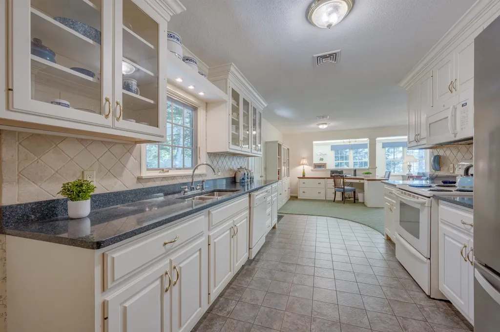 1100 Lake Avenue Sunapee NH 03751