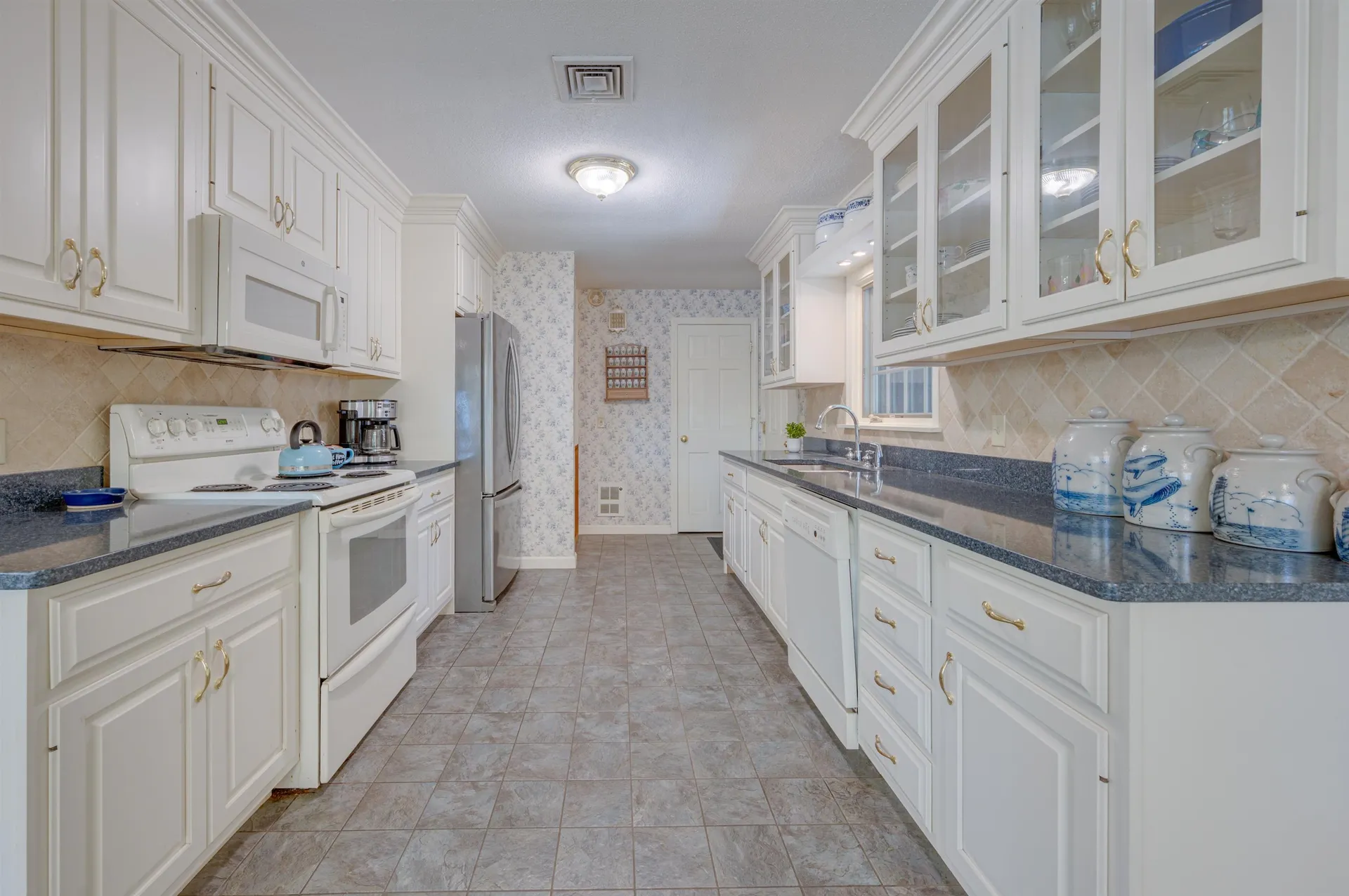 1100 Lake Avenue Sunapee NH 03751