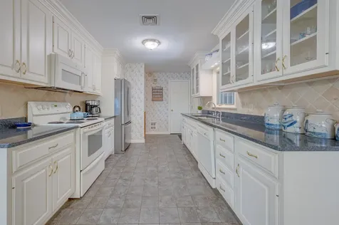 1100 Lake Avenue Sunapee NH 03751