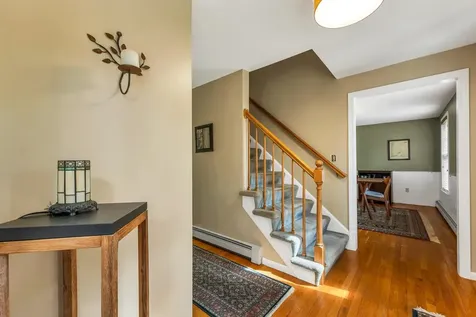 15 Cambridge Road Hampstead NH 03841