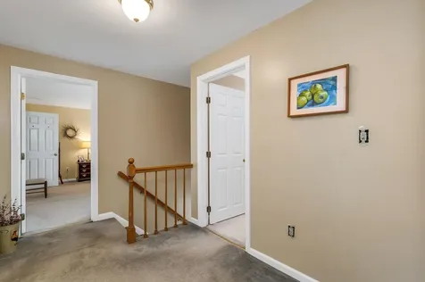 15 Cambridge Road Hampstead NH 03841