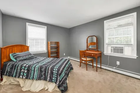 15 Cambridge Road Hampstead NH 03841