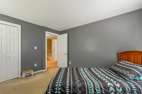 15 Cambridge Road Hampstead NH 03841