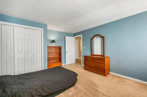 15 Cambridge Road Hampstead NH 03841