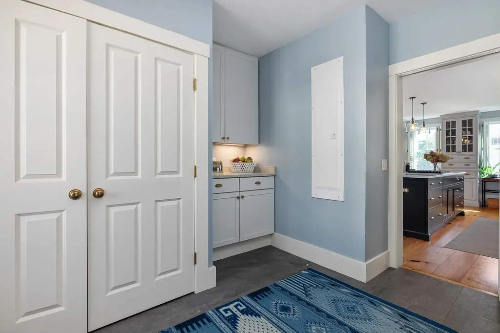 15 Atkinson Street New Castle NH 03854