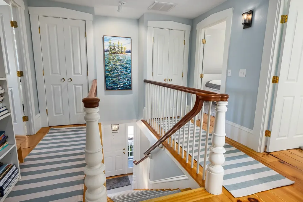 15 Atkinson Street New Castle NH 03854